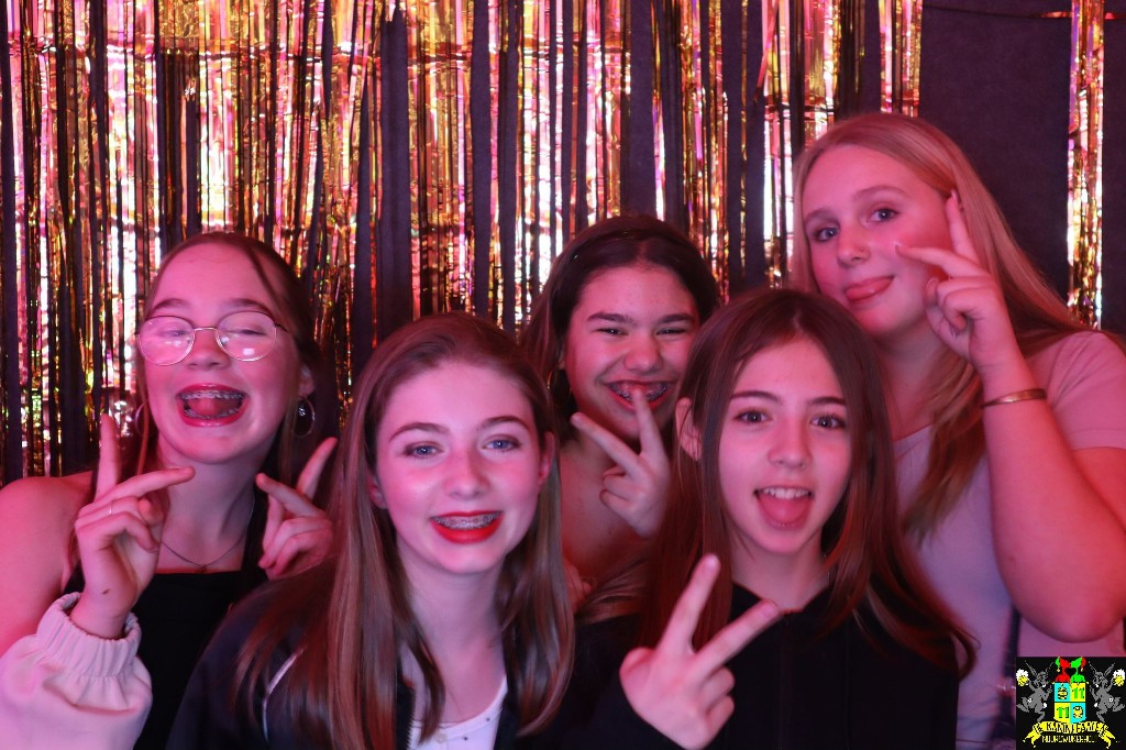 ../Images/Jeugd Opwarmbal Photobooth 236.jpg